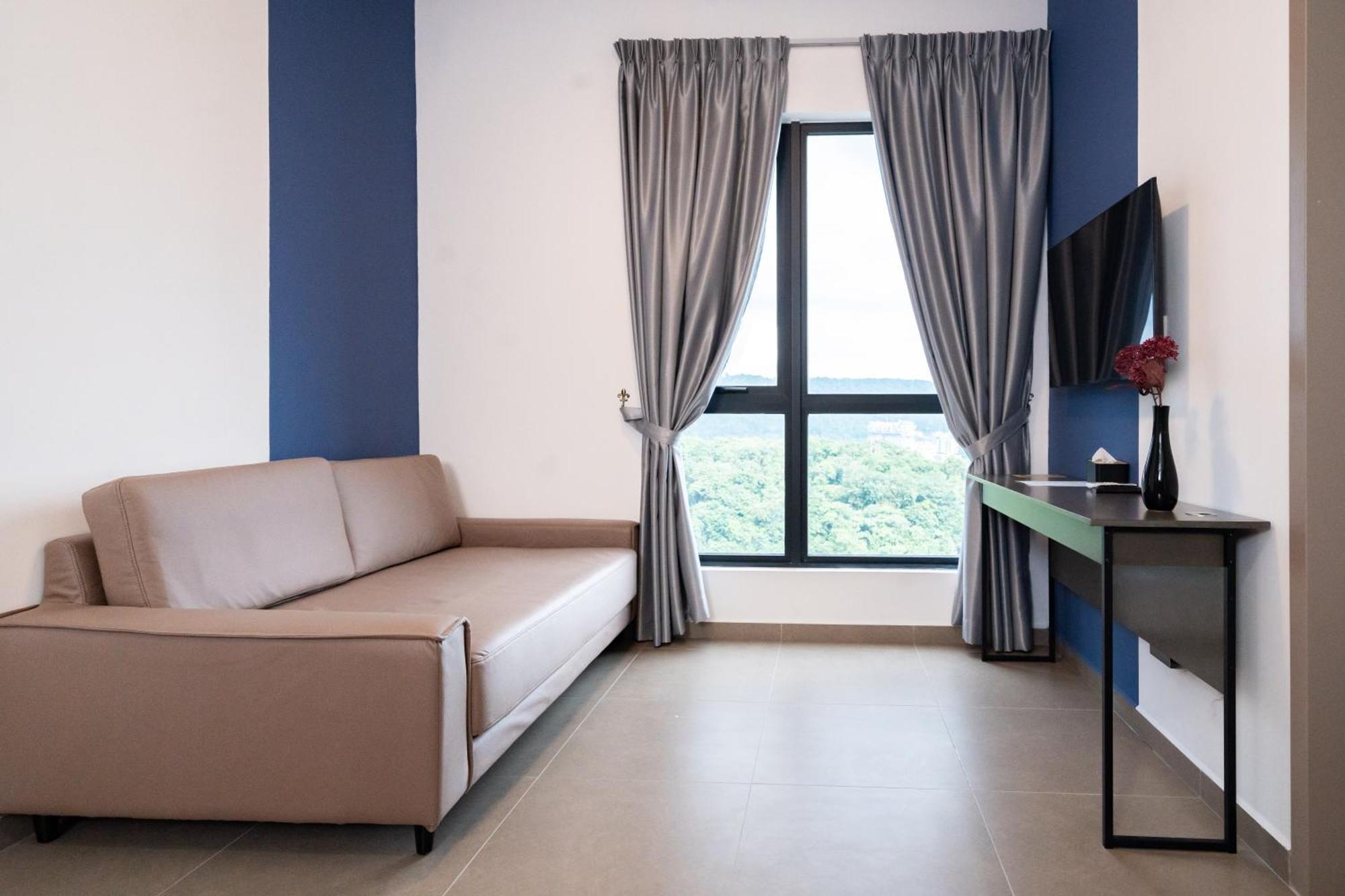 Mossaz Mana-Mana Suites Kuala Lumpur Петалинг Джая Екстериор снимка