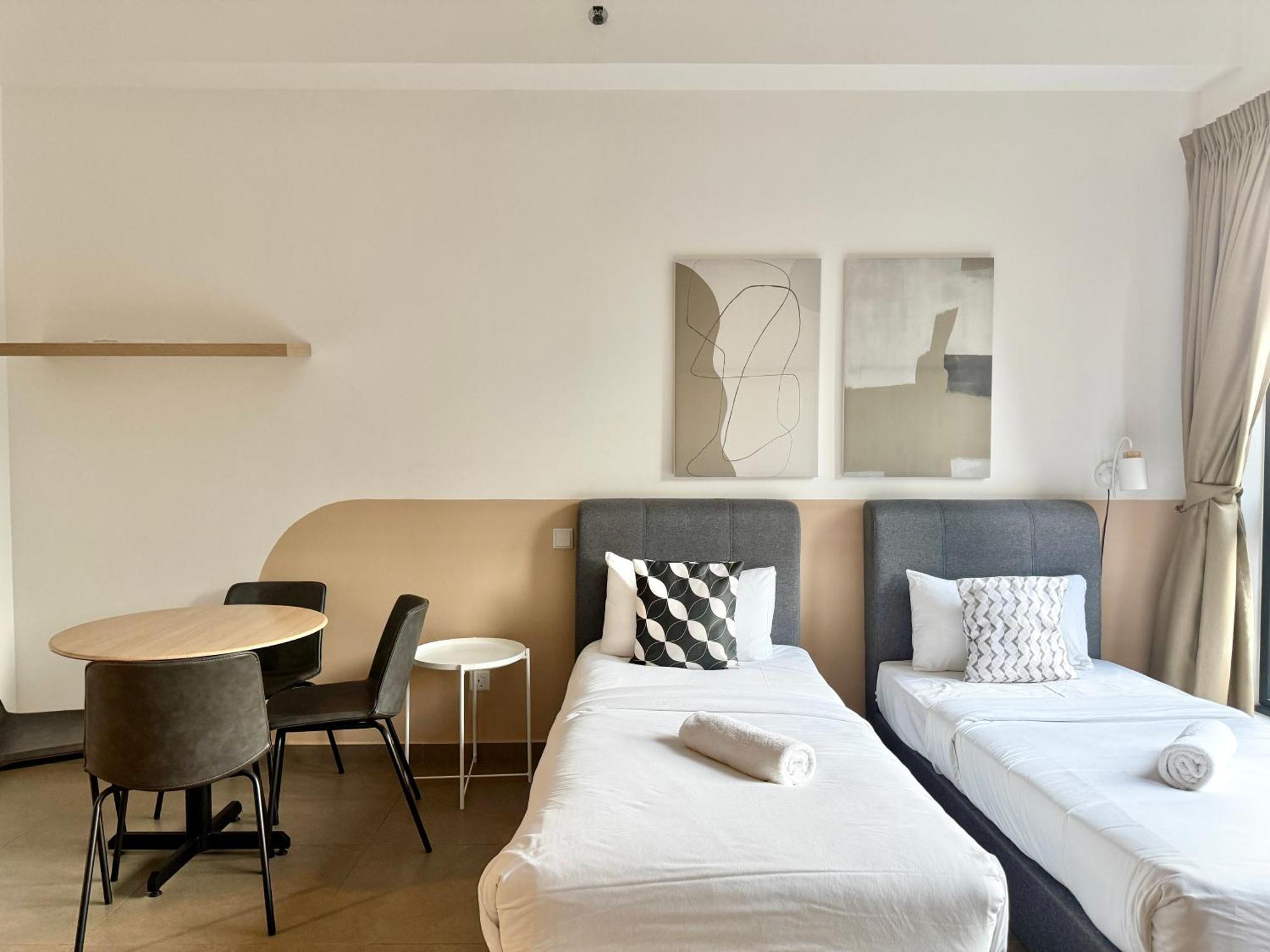 Mossaz Mana-Mana Suites Kuala Lumpur Петалинг Джая Екстериор снимка