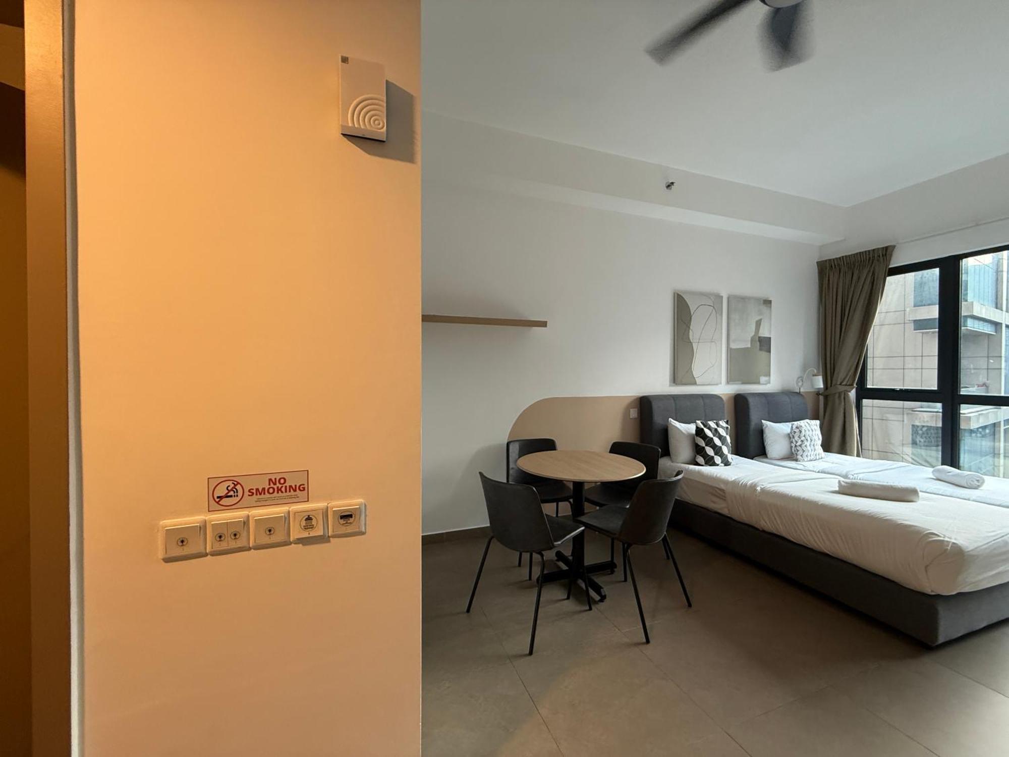 Mossaz Mana-Mana Suites Kuala Lumpur Петалинг Джая Екстериор снимка